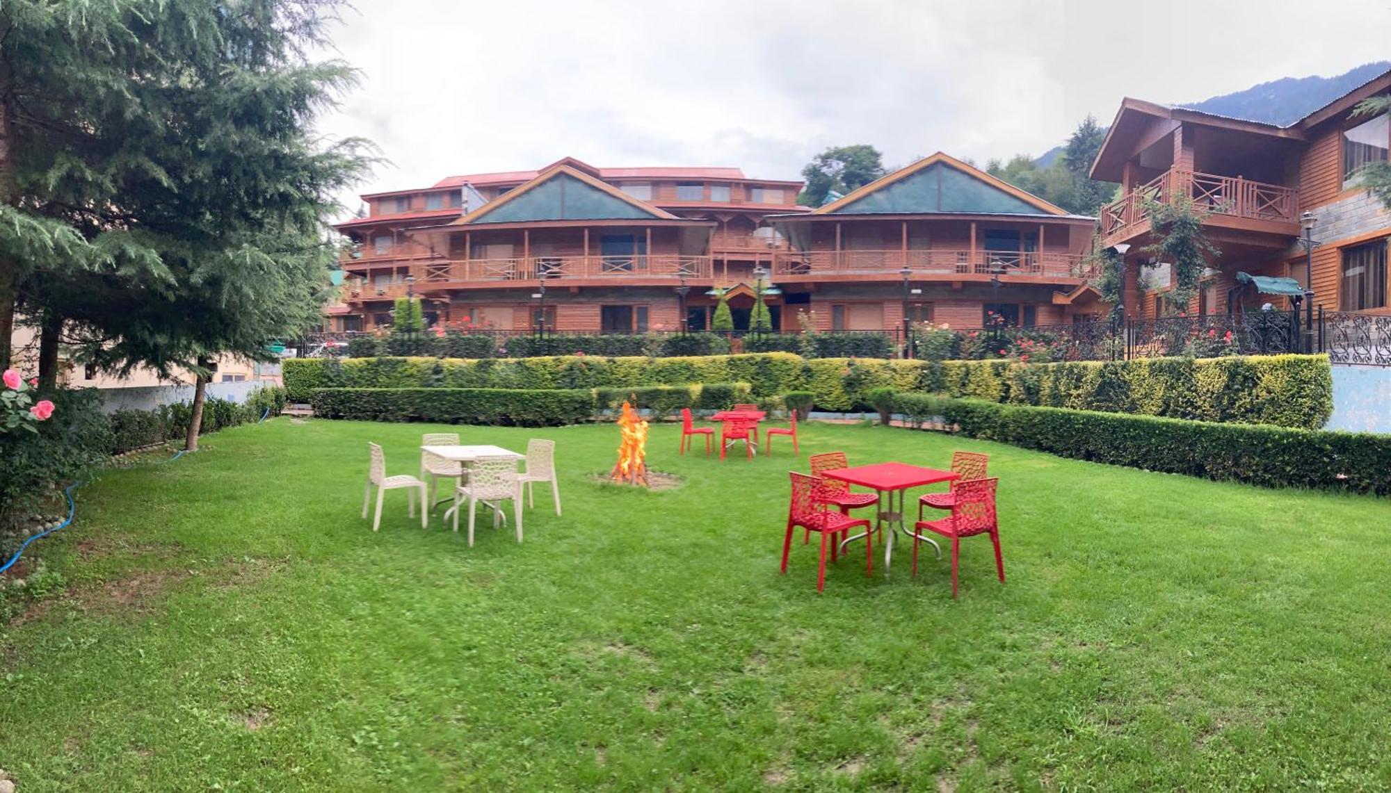 Hotel The North Wind In City Center, Manali Exterior photo
